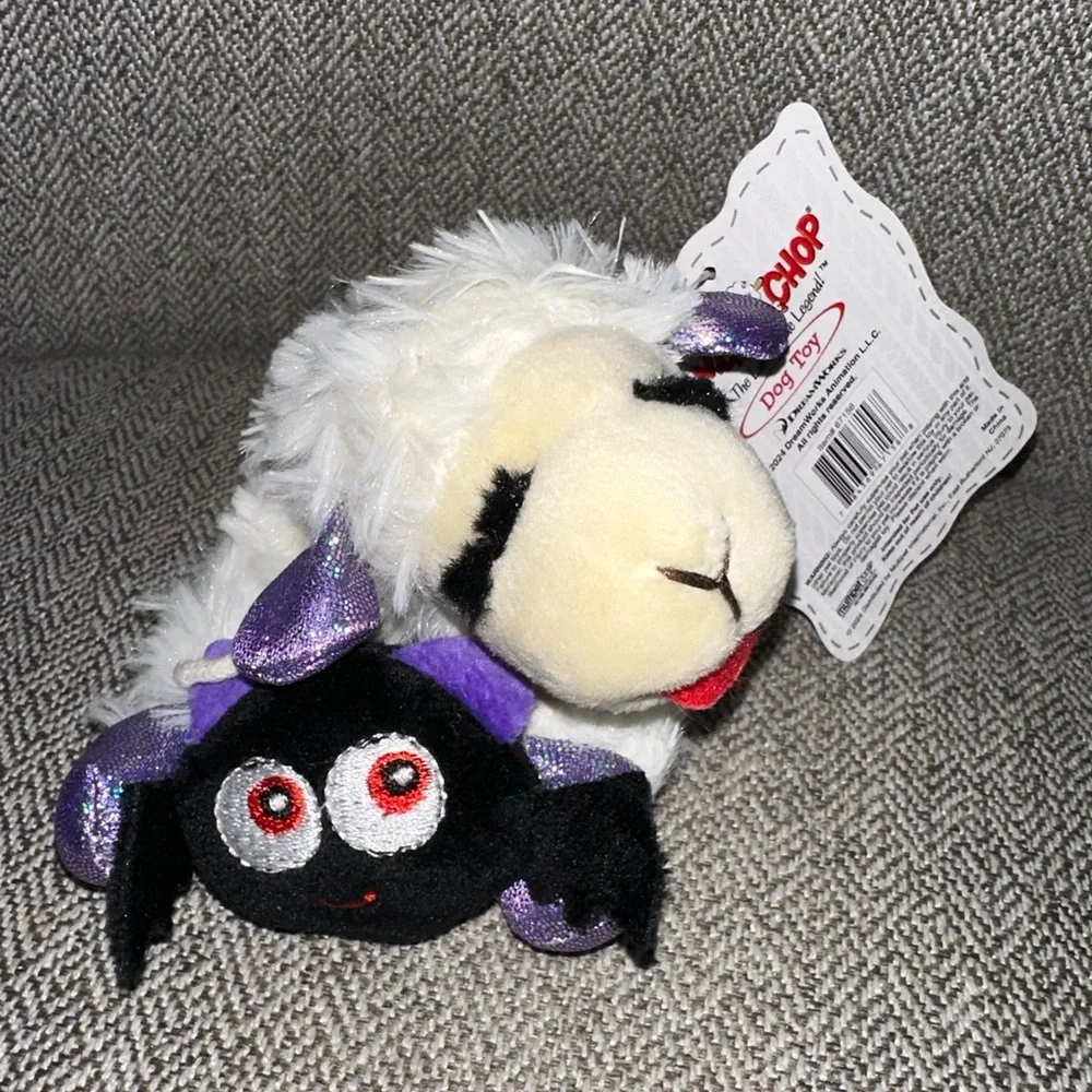 Lamb‎ Chop Squeaky Thrash Plush Dog Toy Winter Halloween Holiday Purple Bat RARE